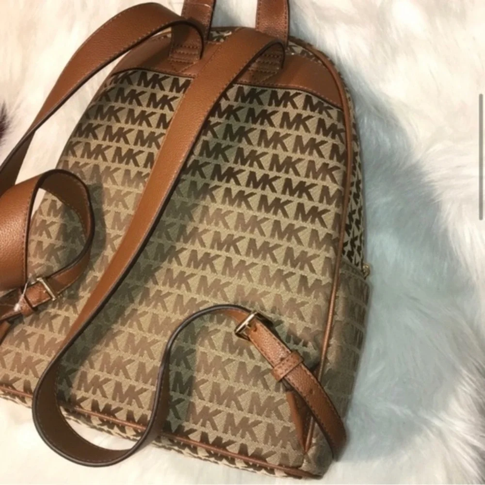 MICHAEL KORS LARGE ABBEY MONOGRAM BROWN BACKPACK❗️
